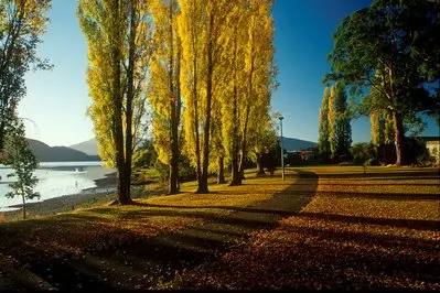 Lake Te Anau thumbnail